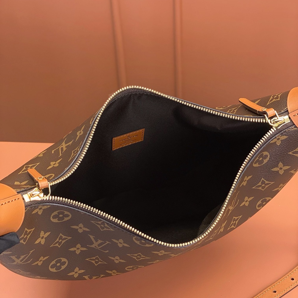 Louis Vuitton Mahina Moon Bag M46311 - Ảnh 4