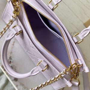 Louis Vuitton OnTheGo PM M15192