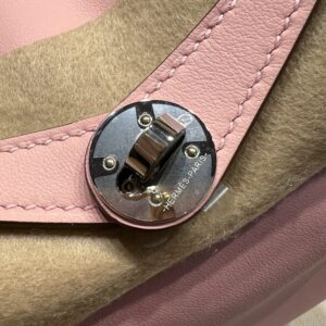 Hermes Mini Lindy Peach Pink H085957CK3Q