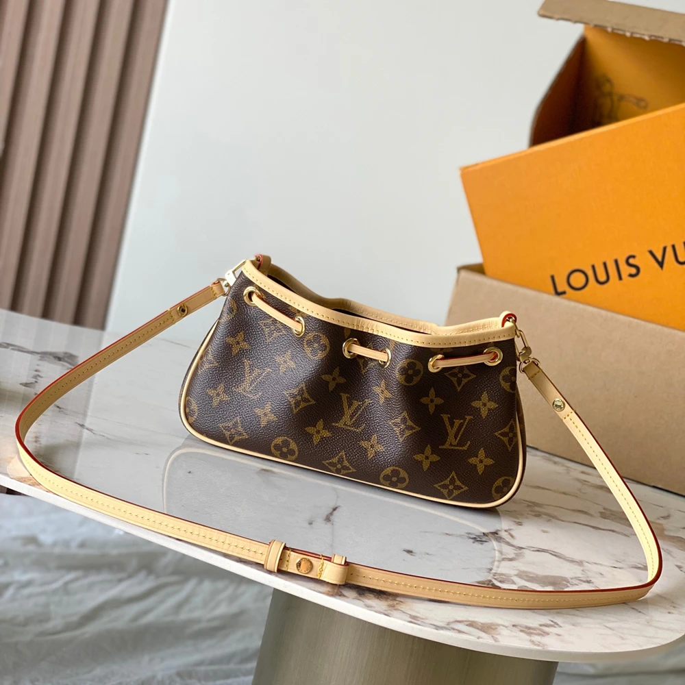Louis Vuitton Nano Frivole Calfskin Bag M29537 - Ảnh 2