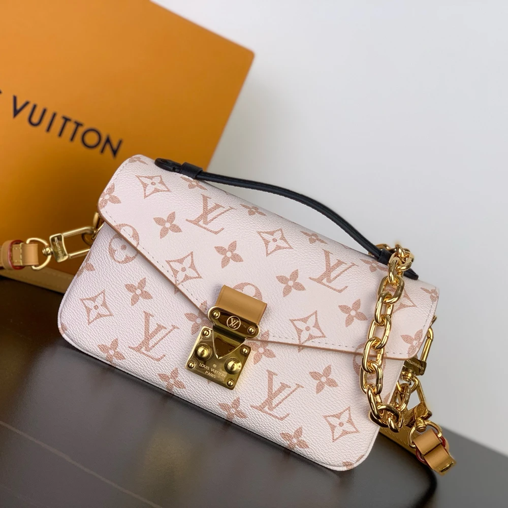 Louis Vuitton Pochette Métis East West Bag M46914