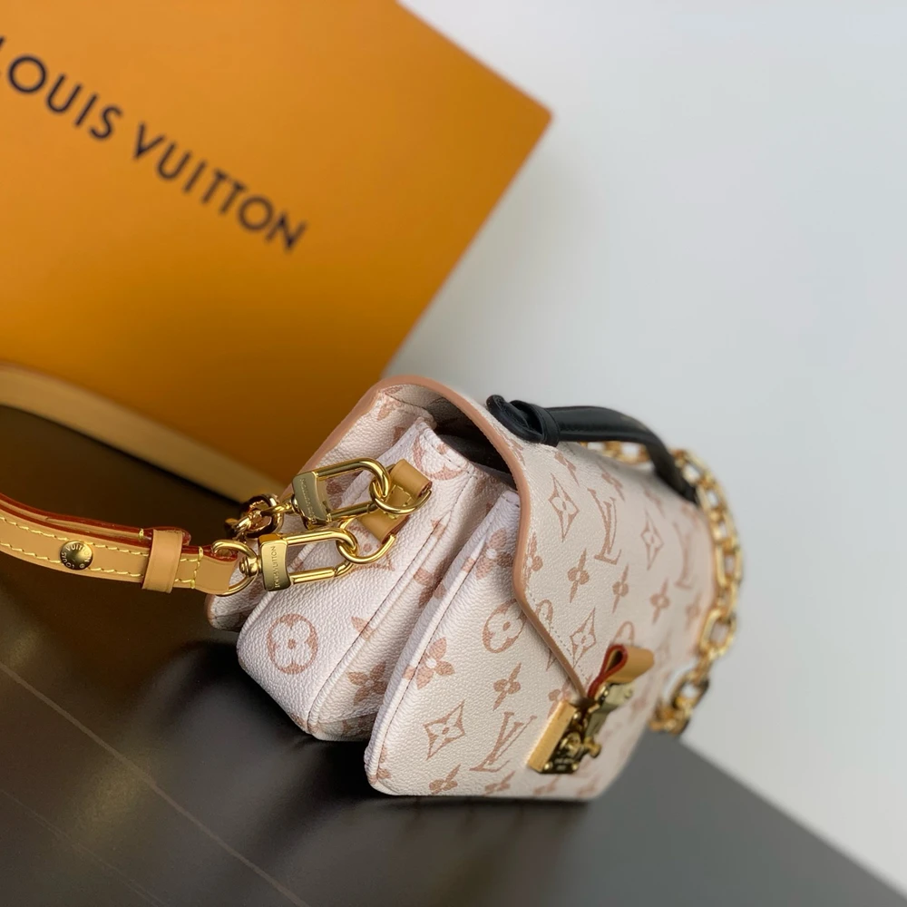 Louis Vuitton Pochette Métis East West Bag M46914 - Ảnh 3